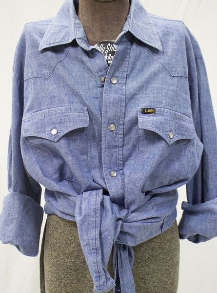 MOTHER The sold Sleepover Top Medium Denim Kissing Cowboy Blue Pearl Snap Chambray