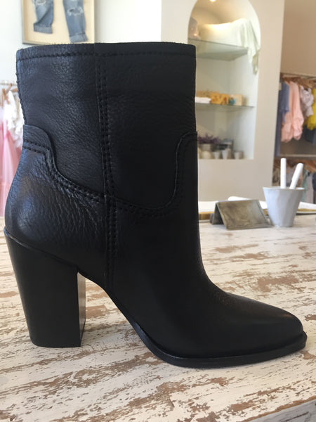 Dolce vita kelani bootie best sale